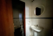 Local comercial en venta con 400m² en Vitoria, en la zona de Lovaina, Calle Ramiro de Maeztu foto