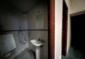 Local comercial en venta con 400m² en Vitoria, en la zona de Lovaina, Calle Ramiro de Maeztu foto