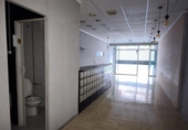 90m² commercial premises for sale in Amposta, Carrer Ronda photo