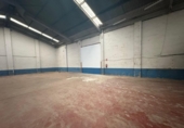 Nave Industrial en venta con 500m² en Sevilla, en la zona de Aeropuerto Viejo, Calle Platino foto