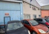 Nave Industrial en venta con 500m² en Sevilla, en la zona de Aeropuerto Viejo, Calle Platino foto