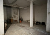 Local comercial en venta con 123m² en Córdoba, en la zona de Santiago, Calle Adarve foto