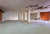 153m² commercial premises for sale in Granada, Calle Conde de Torrepalma photo