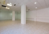 119m² commercial premises for sale in Granada, Calle Matilde Campos photo