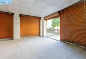 153m² commercial premises for sale in Granada, Calle Ronda de Panaderos photo