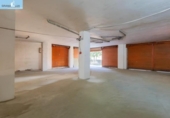 153m² commercial premises for sale in Granada, Calle Ronda de Panaderos photo