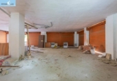 153m² commercial premises for sale in Granada, Calle Ronda de Panaderos photo