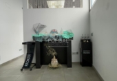 Peluqueria en venta con 154m² en Santiago de Compostela, en la zona de A Revolta foto
