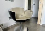 Peluqueria en venta con 154m² en Santiago de Compostela, en la zona de A Revolta foto