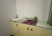 Peluqueria en venta con 154m² en Santiago de Compostela, en la zona de A Revolta foto