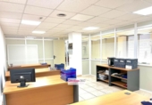 100m² office for sale in Reus, in the area of Niloga, Plaça de l'Univers photo