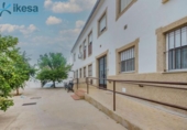 Local comercial en venta con 61m² en Bollullos Par del Condado, Calle Tres de Abril foto