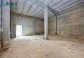 Local comercial en venta con 61m² en Bollullos Par del Condado, Calle Tres de Abril foto