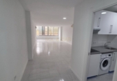 Local comercial en venta con 92m² en Torremolinos foto