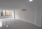 Local comercial en venta con 92m² en Torremolinos foto