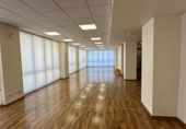 100m² office for rent in Esplugues de Llobregat photo