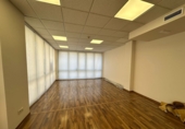 100m² office for rent in Esplugues de Llobregat photo
