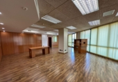 225m² bureau pour location à Esplugues de Llobregat photo