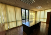 225m² bureau pour location à Esplugues de Llobregat photo
