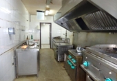 253m² restaurant for sale in Bertamiráns, in the area of Ortoño photo