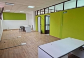 245m² offices for sale in Santiago de Compostela, in the area of A Pontepedriña photo