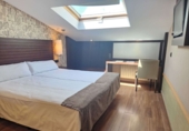 Hotel
en venda
amb 1596m² a Brión, a la zona de Os Àngels foto
