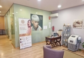 123m² hair salon for sale in Bertamiráns, in the area of Ortoño photo