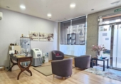 123m² hair salon for sale in Bertamiráns, in the area of Ortoño photo