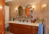 948m² bâtiment pour vente à Baza, Calle Don Miguel Santaolalla photo