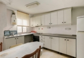 948m² bâtiment pour vente à Baza, Calle Don Miguel Santaolalla photo