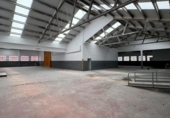 1450m² warehouse industrial for sale in Barberà del Vallès, Carrer Arquímedes photo