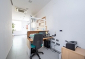268m² commercial premises for sale in Granada, in the area of Garden City, Callejón Ángel photo