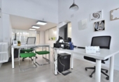 Local comercial en venta con 60m² en Madrid, en la zona de Cuatro Caminos, Calle de Orense foto