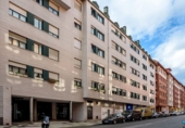 Local comercial en venta con 229m² en Oviedo, en la zona de Ventanielles foto