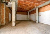 Local comercial en venta con 229m² en Oviedo, en la zona de Ventanielles foto