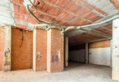 Local comercial en venta con 229m² en Oviedo, en la zona de Ventanielles foto