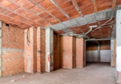 Local comercial en venta con 229m² en Oviedo, en la zona de Ventanielles foto