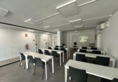 330m² locaux commerciaux pour location à Cornellà de Llobregat photo