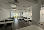 330m² commercial premises for sale in Cornellà de Llobregat photo