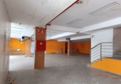 Local comercial en alquiler con 600m² en Granada, en la zona de La Encina foto