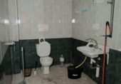 Local comercial en alquiler con 600m² en Granada, en la zona de La Encina foto