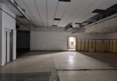 Local comercial en alquiler con 600m² en Granada, en la zona de La Encina foto