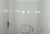 Local comercial en alquiler con 600m² en Granada, en la zona de La Encina foto