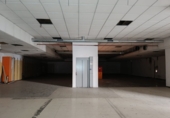 Local comercial en alquiler con 600m² en Granada, en la zona de La Encina foto