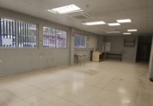 Oficinas en alquiler con 1000m² en Granada, en la zona de Las Torres foto