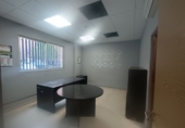Oficinas en alquiler con 1000m² en Granada, en la zona de Las Torres foto