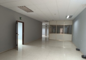 Oficinas en alquiler con 1000m² en Granada, en la zona de Las Torres foto