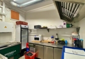 Local comercial en venta con 100m² en Alicante, Avenida Santander foto