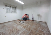 180m² commercial premises for rent in Utrera photo