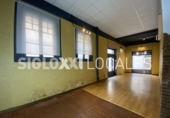 153m² commercial premises for rent in Barcelona, in the area of La Vila de Gràcia, Carrer de Sant Domènec photo